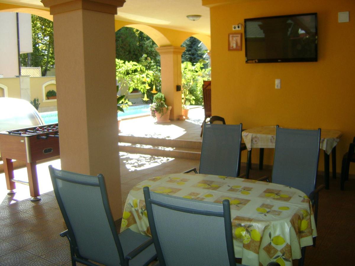 Villa Mikes Siofok Luaran gambar
